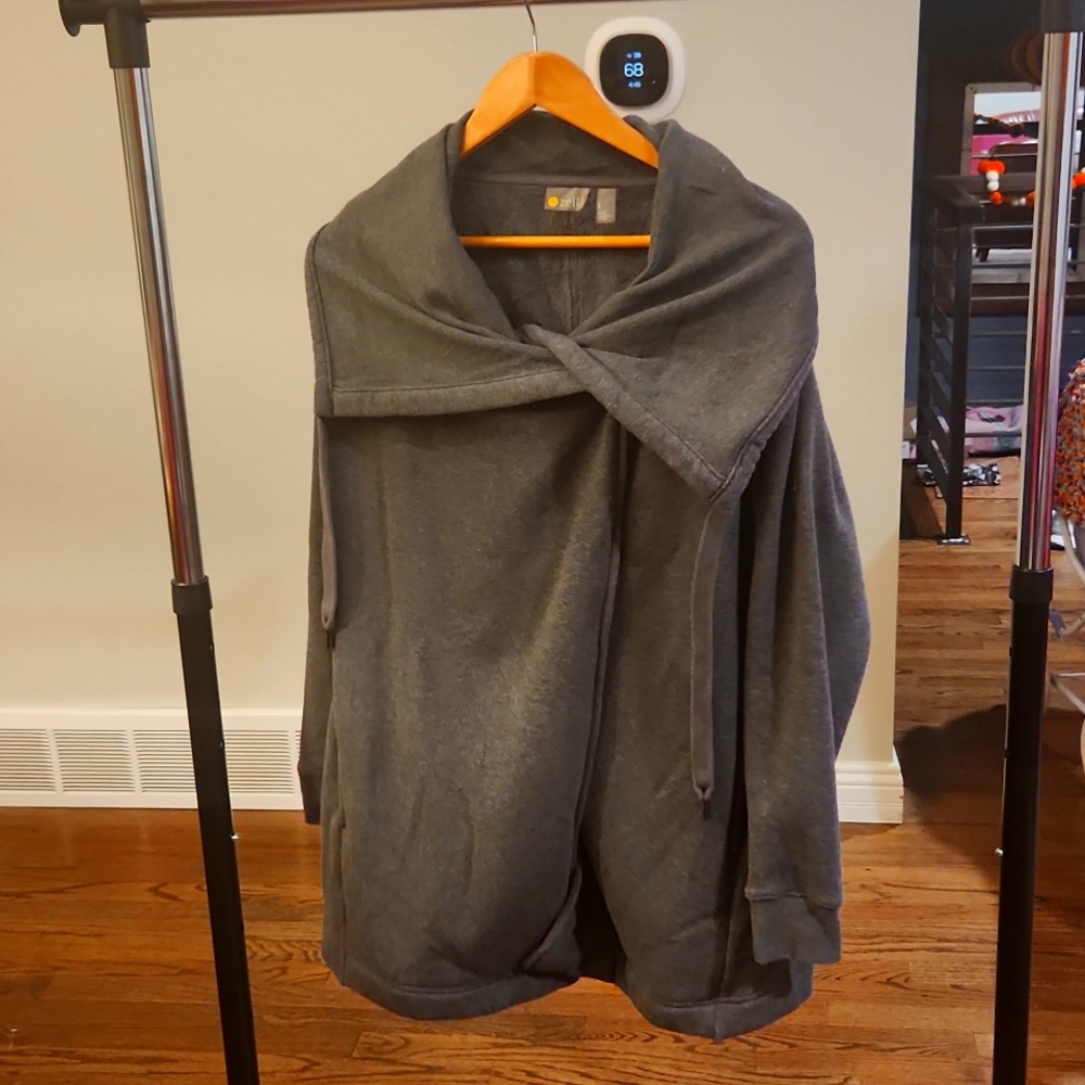 Zella size L sweatshirt/ jacket